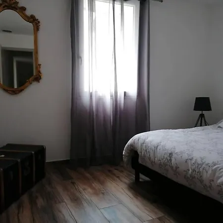 La Maison Conviviale A Apartman
